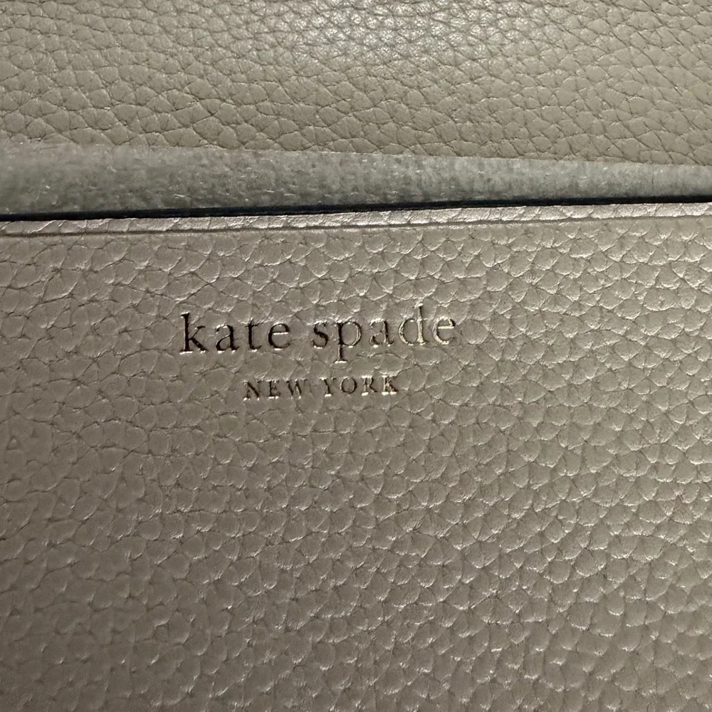 Kate Spade New York Ava Small Swingpack‎ Beige Pebbled Leather